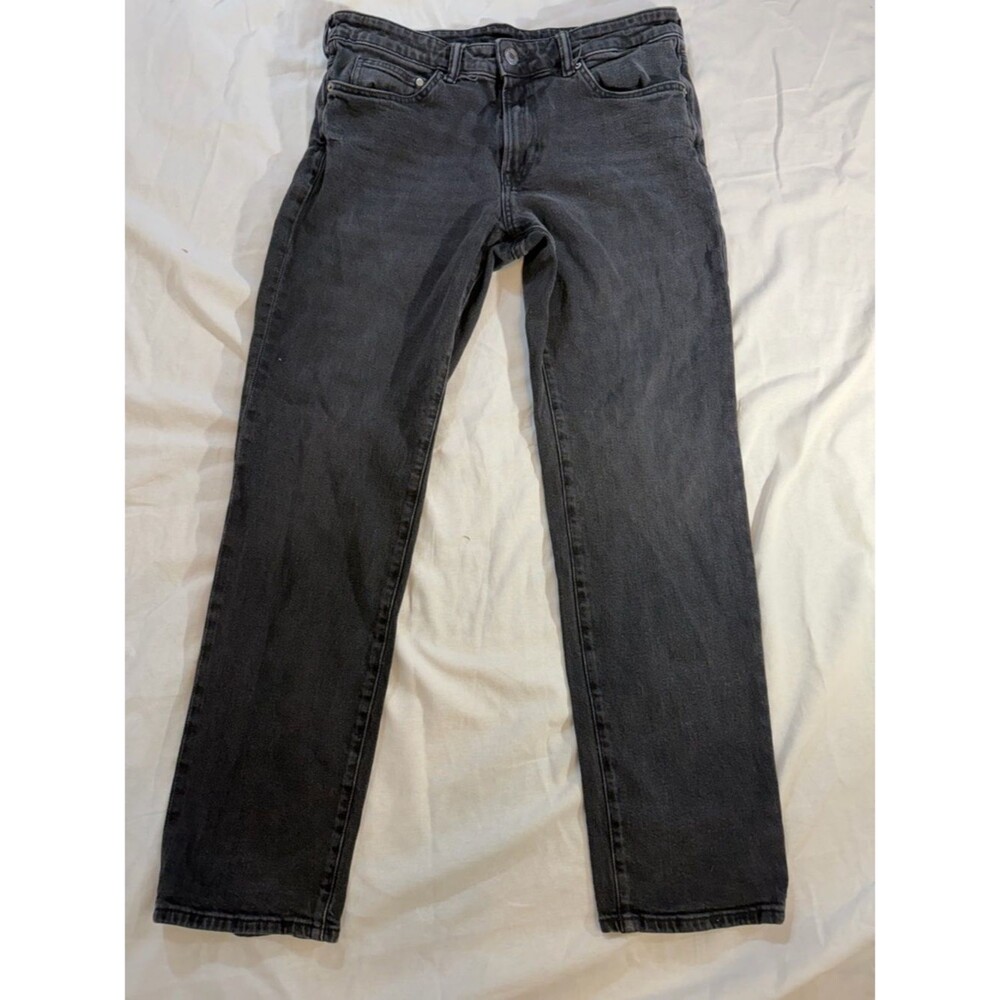 H&M Men’s Straight Jeans in Washed Black